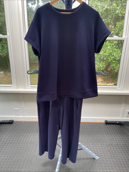 Livi Active Pants - Livi Active Navy Short-Sleeve Shirt & Drawstring Cropped Pants